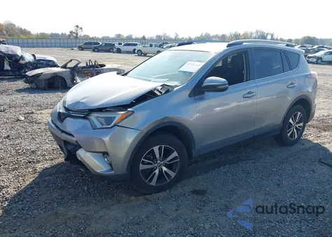 2018 Toyota Rav4 Xle z USA, uszkodzony, nr VIN JTMWFREV1JD133510